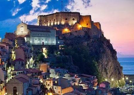 你以为的中产阶级,什么条件才可以成为中产阶级