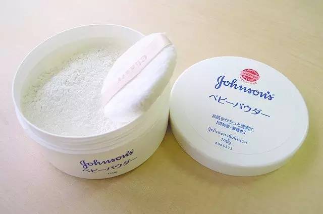 适合孩子用的痱子粉,大人用的痱子粉孩子可以用