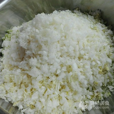 胶东白菜肉大包子#春天不减肥,夏天肉堆堆#