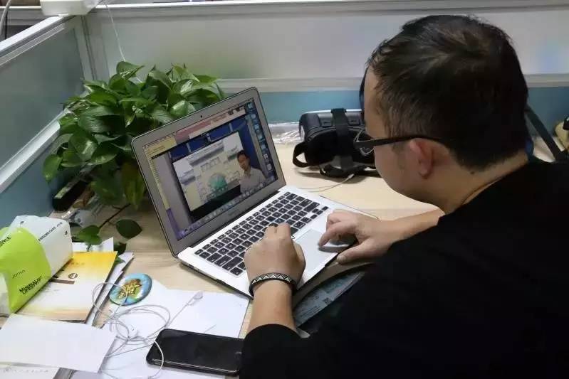 大学生创业回暖,现代大学生创业的行业走向