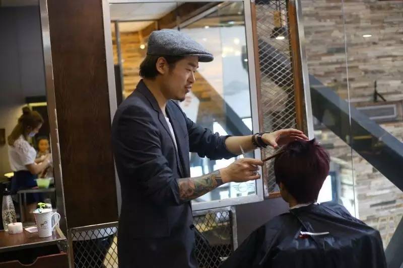 成都连环画小人书专卖店,成都老家具批发市场在哪里