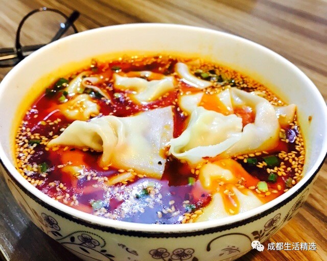 成都探店美食正宗,成都探城美食一条街