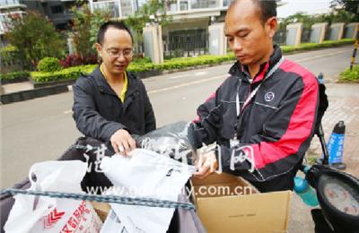 记者体验营业员,记者体验工厂