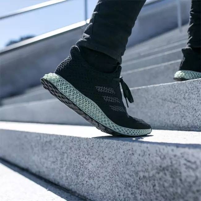 史上最强黑科技鞋,adidas最具性价比的球鞋