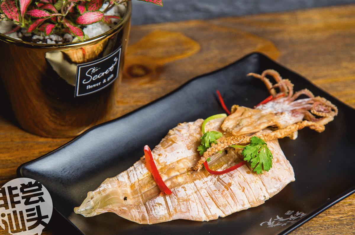 钢铁侠为什么不在地球,钢铁侠为什么不回地球