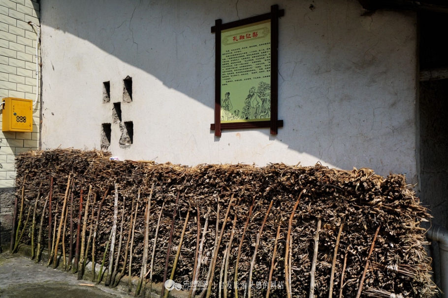 推开石门登一山拜一佛,你就修得了正果