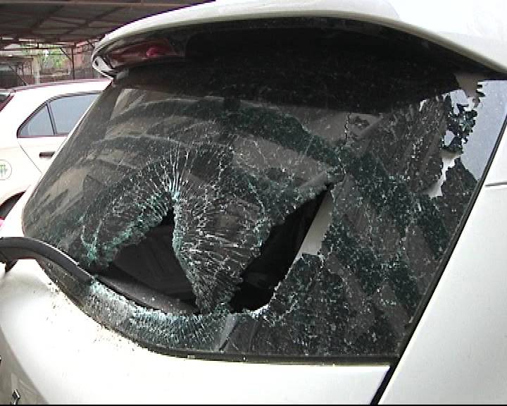 高空掉落水泥块楼下车辆很受伤,帮别人办事搞砸了怎么办