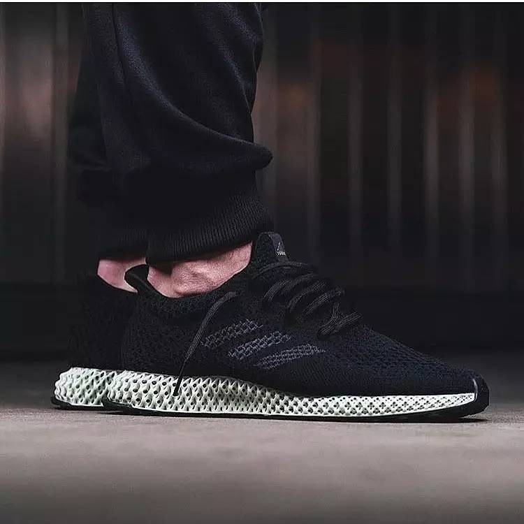 史上最强黑科技鞋,adidas最具性价比的球鞋