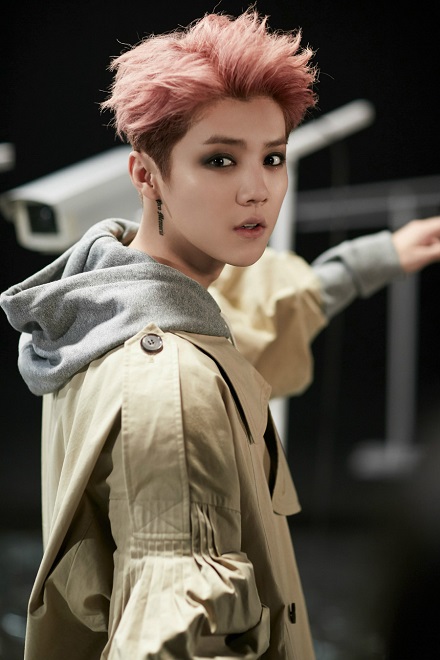 唐嫣戴美瞳和没戴美瞳的对比照,唐嫣首次公开疯狂戴美瞳的原因