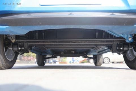 雷丁d80锂电版四轮车评价,雷丁d80高配电动车蓝色图片