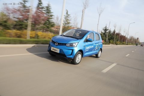 雷丁d80锂电版四轮车评价,雷丁d80高配电动车蓝色图片