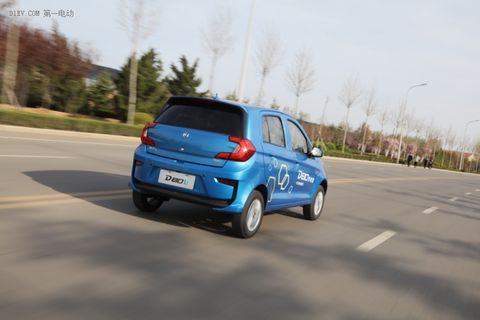 雷丁d80锂电版四轮车评价,雷丁d80高配电动车蓝色图片