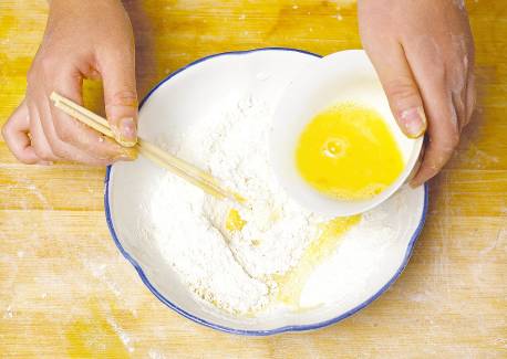 做烧饼怎么和面比较软和好吃,烧饼怎样和面才好吃