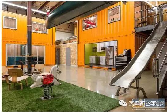 一家可以带狗上班的公司，感觉他们那的地位..人没狗高..