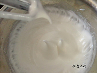 湿性发泡的状态,蛋白怎么打都是湿性发泡