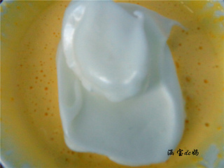 湿性发泡的状态,蛋白怎么打都是湿性发泡