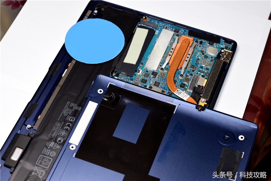 小米笔记本轻松拆机,比硬币还薄的小米笔记本开箱