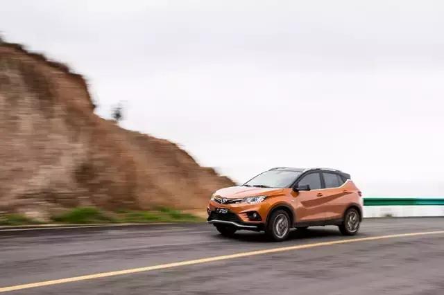 东南dx3srg动力,十万的价格感受几十万的轿跑感