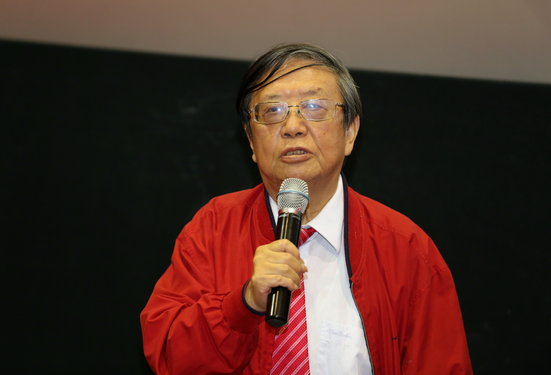 “巴蜀鬼才”魏明伦忆老友陈忠实盛赞剧版《白鹿原》超过电影版