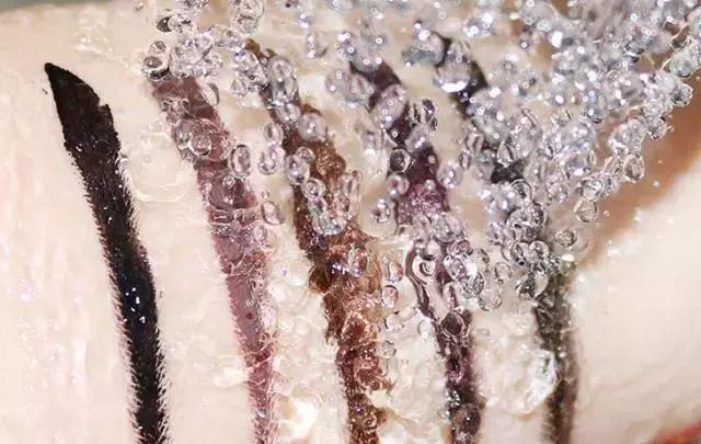 专治手残党眼线辅助器,真正好用不晕妆的眼线笔