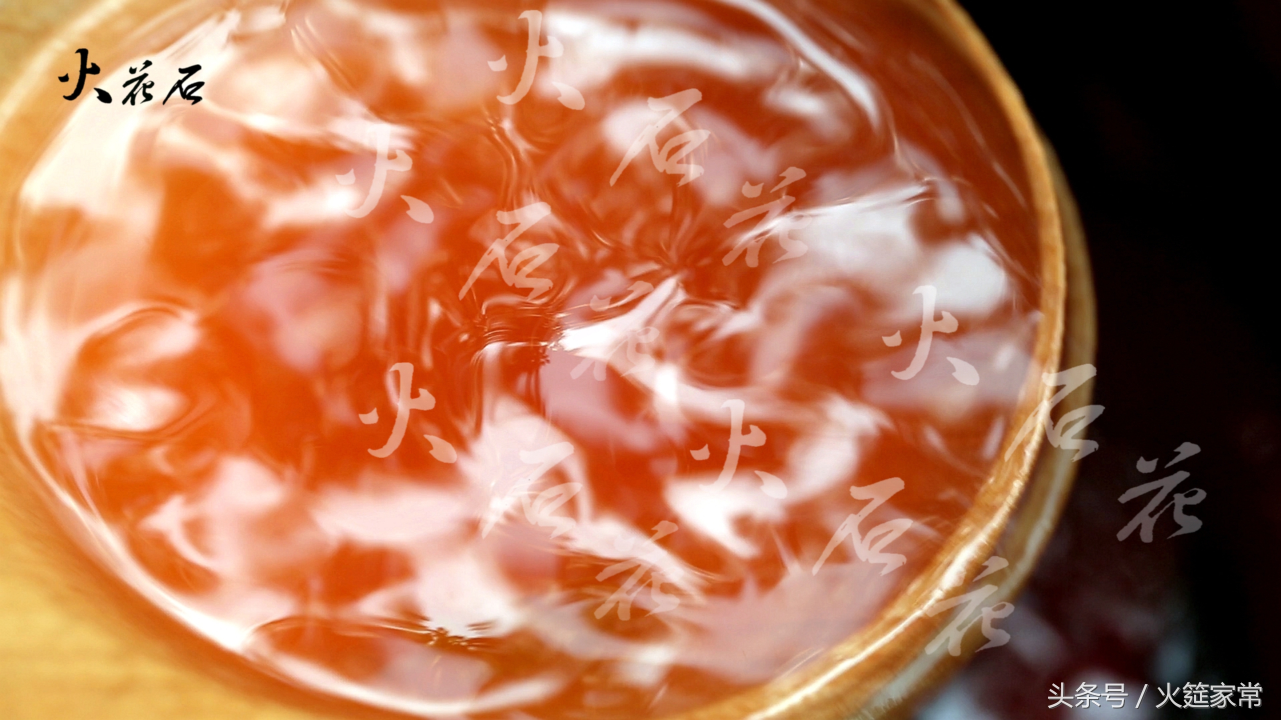 泡青菜做酸菜鱼味道美滋滋的,酸菜鱼好吃的关键在于这个辣椒水