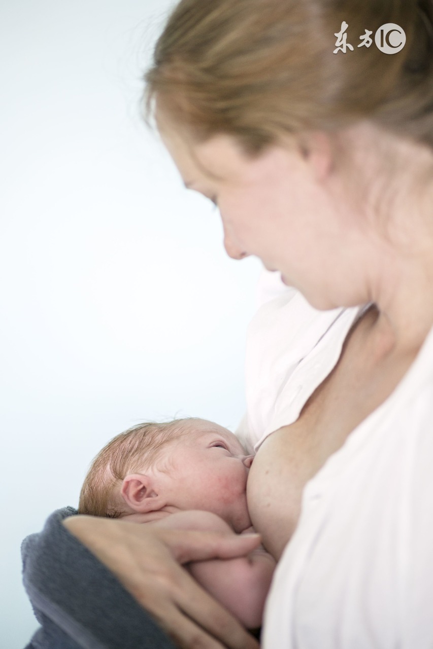 新生儿必须滴眼药水吗？看看国外的微生物学专家是怎么说的