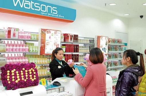 屈臣氏欧莱雅哪个好用,屈臣氏美宝莲哪个好用