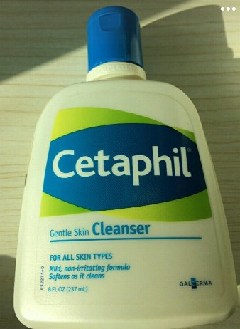 肌肤干性毛孔粗用什么护肤品,干性肌肤护肤推荐