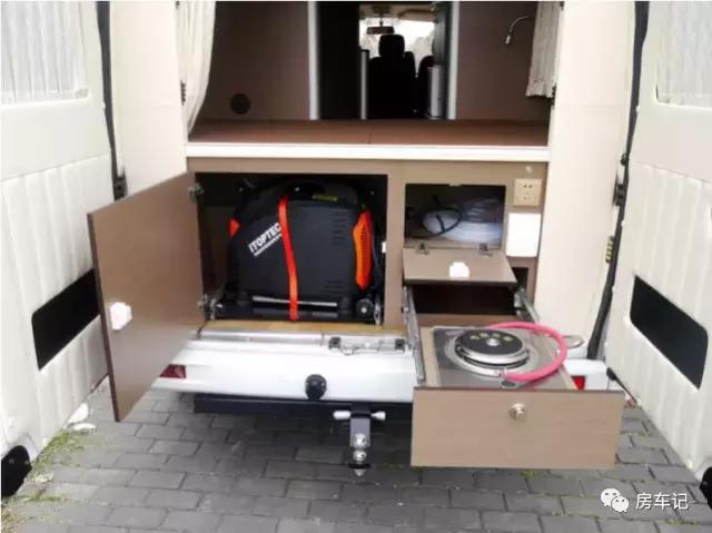 小空间大行程,大通原厂2018款b型房车体验