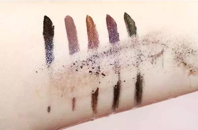 专治手残党眼线辅助器,真正好用不晕妆的眼线笔