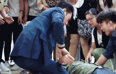 靳东外科风云帅气片段,靳东演电视剧外科风云