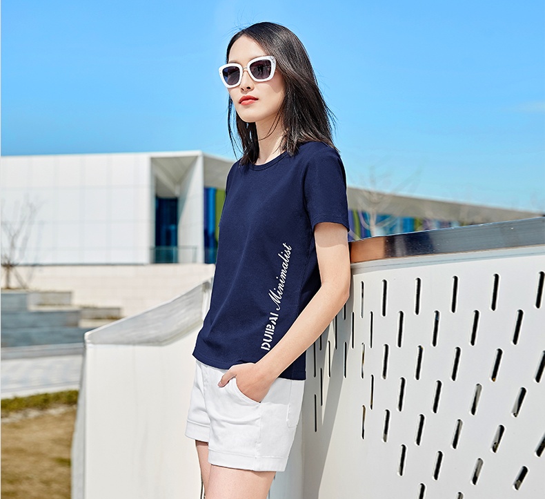 简约又时尚的t恤穿搭,最时尚的短袖t恤又百搭