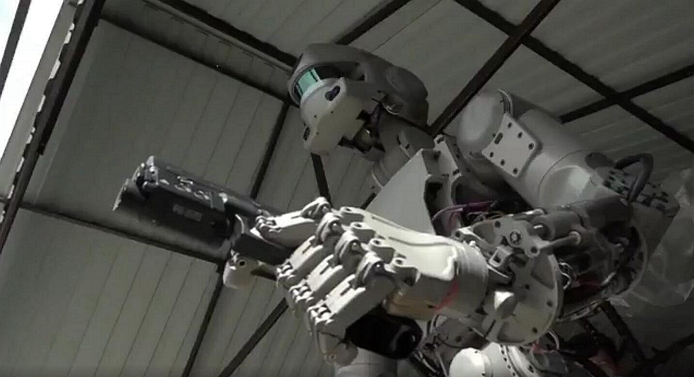 俄罗斯会发明终结者机器人,俄罗斯终结者机器人