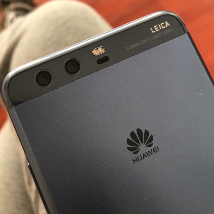 华为p10闪存门回应解读,华为p10闪存门怎么一回事