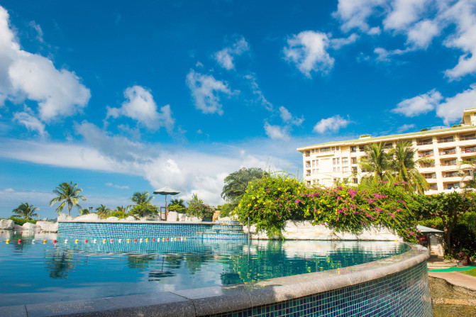 去三亚感受碧海蓝天,享受椰风海韵三亚度假指南精选