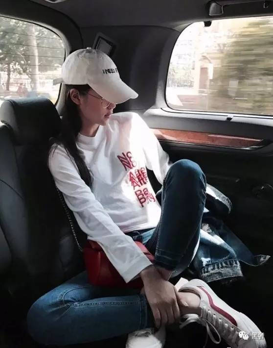 小白鞋过时了吗,小白鞋真的永不过时