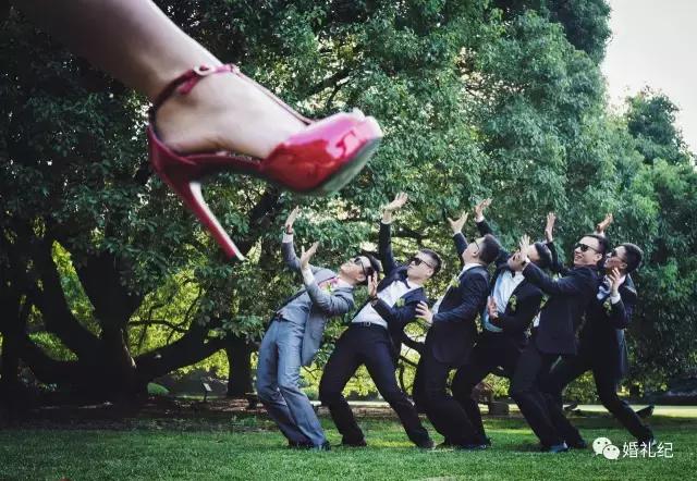 周迅拍照写真犹抱琵琶半遮面,周迅红毯年轻造型图片