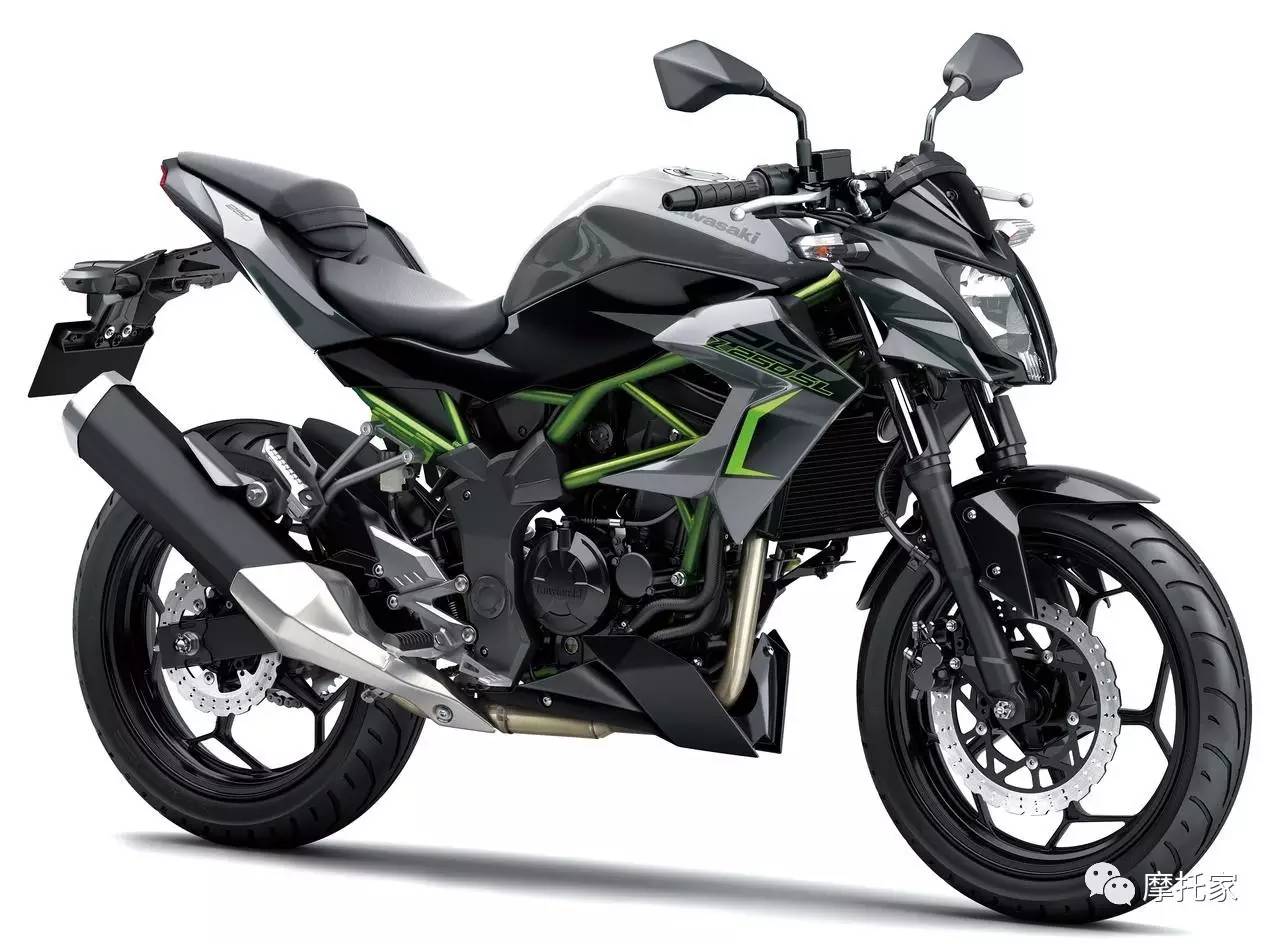 这个车的颜色跟造型有点浪!2017Z250SL新色发表