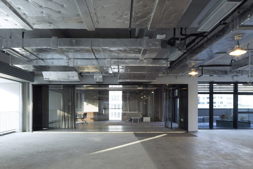 用最少设计动作让空间体现最多可能性：上海华鑫慧天地体验中心