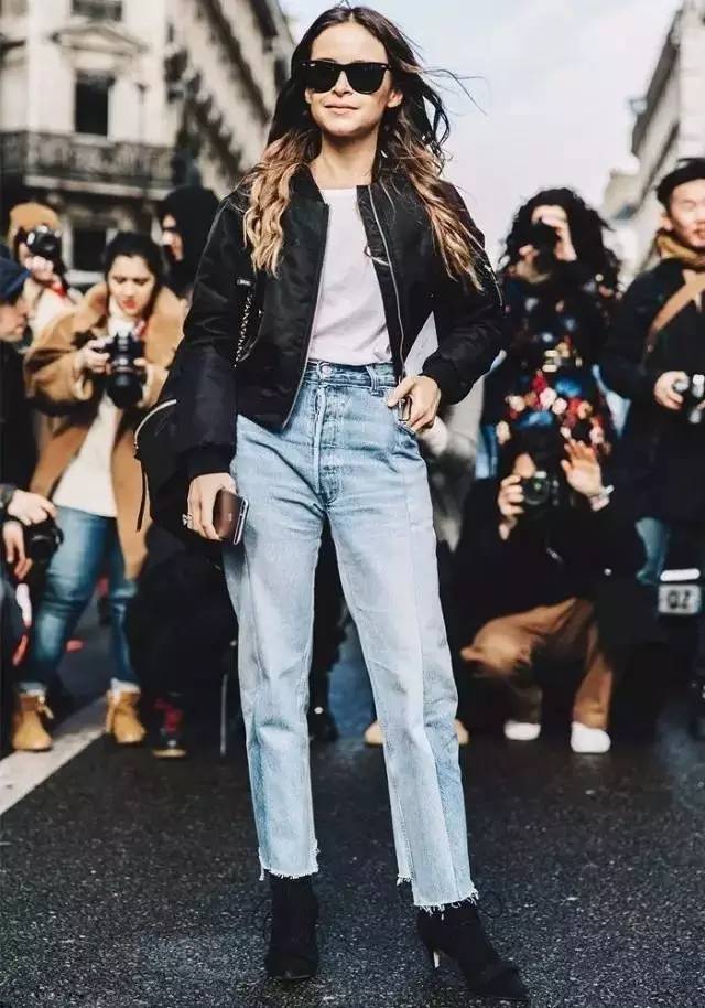 好看的卷裤脚裤子,别再穿阔腿裤了2019年流行这4条