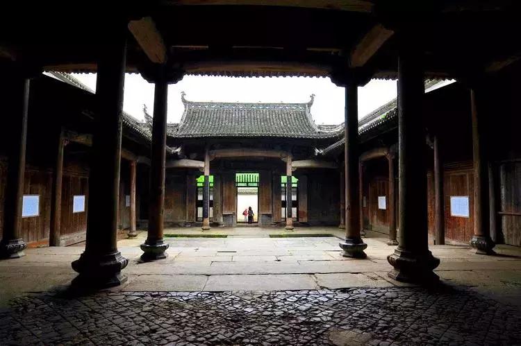 一个家族都可以拥有家谱吗,家谱是延续家族血脉的重要载体