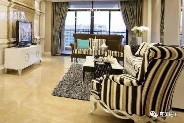 客厅地砖选哪种好看实用,选什么样的客厅地砖看着好看