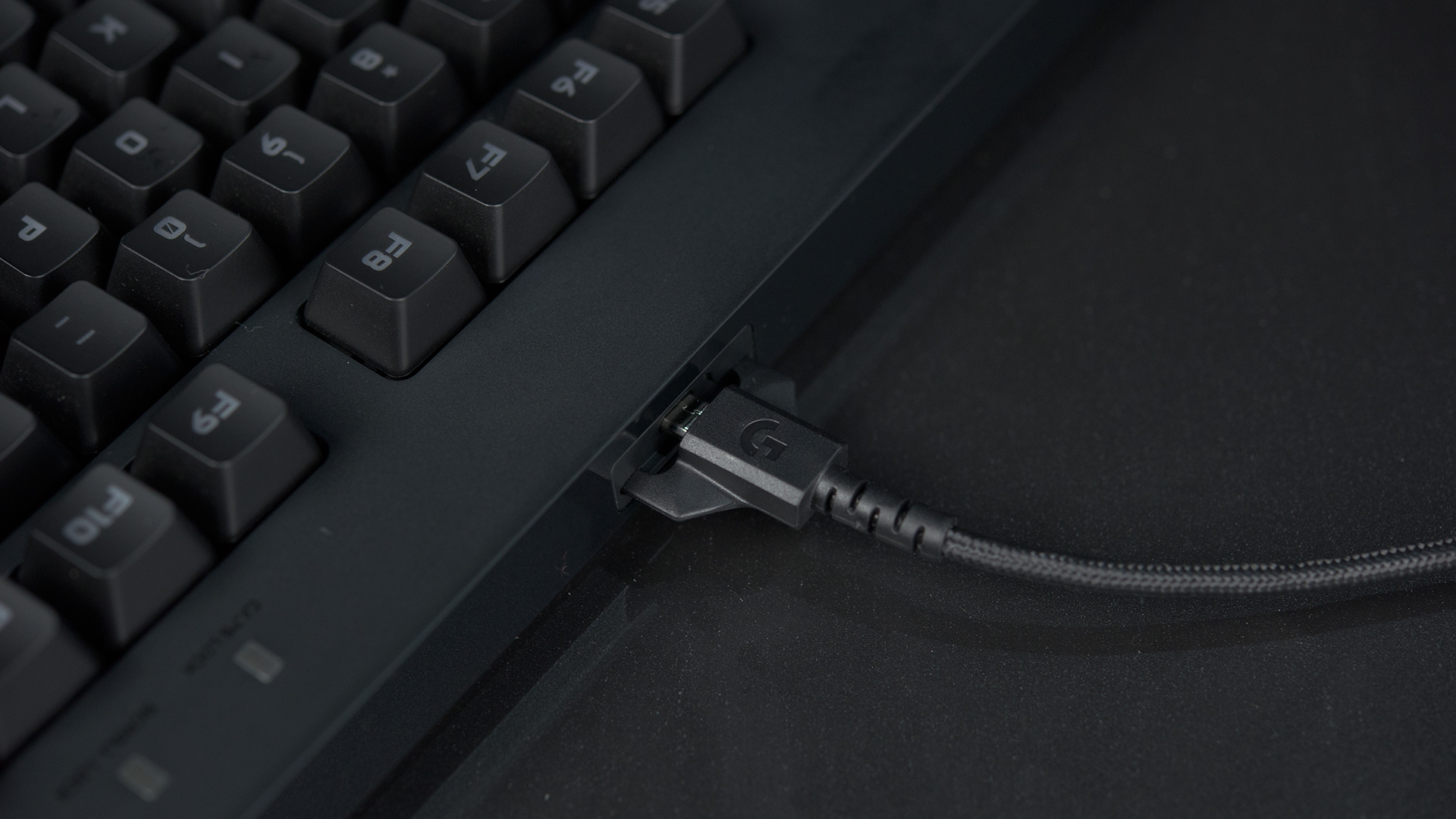 罗技无线键鼠电竞套装推荐,罗技键盘pro评测