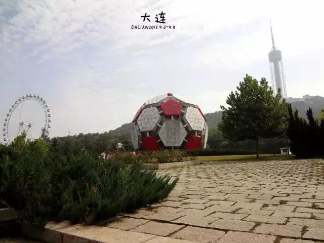 大连劳动公园的大足球有什么奥秘,劳动公园大足球在哪个门