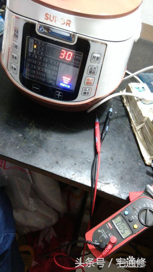 电压力锅不工作了出现e0,电压力锅通电一会显示e4