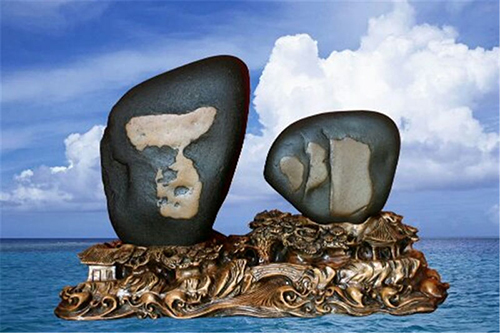 这两块石头他整整等了6年才买下,刚运回家就有人出价40万