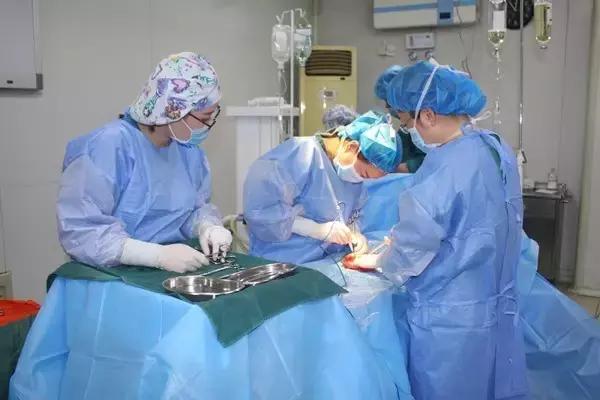 厉害了我的妇科——一天救治了七例急诊大出血