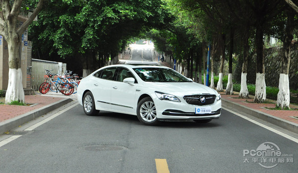 2021款君越驾驶科技感,别克君越科技感