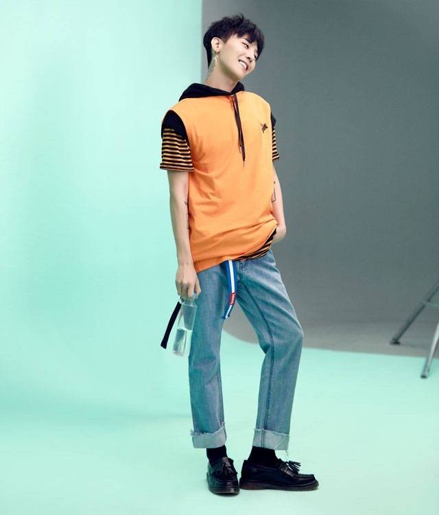 鸡涌老婆团可以换壁纸啦好帅心脏受到了暴击