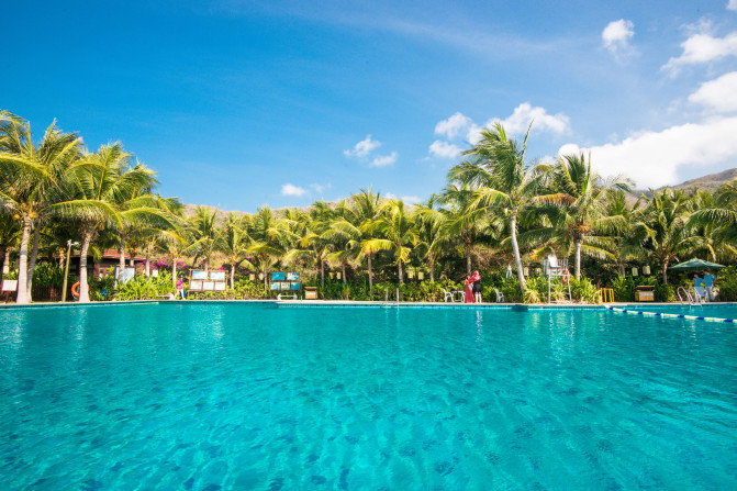 去三亚感受碧海蓝天,享受椰风海韵三亚度假指南精选